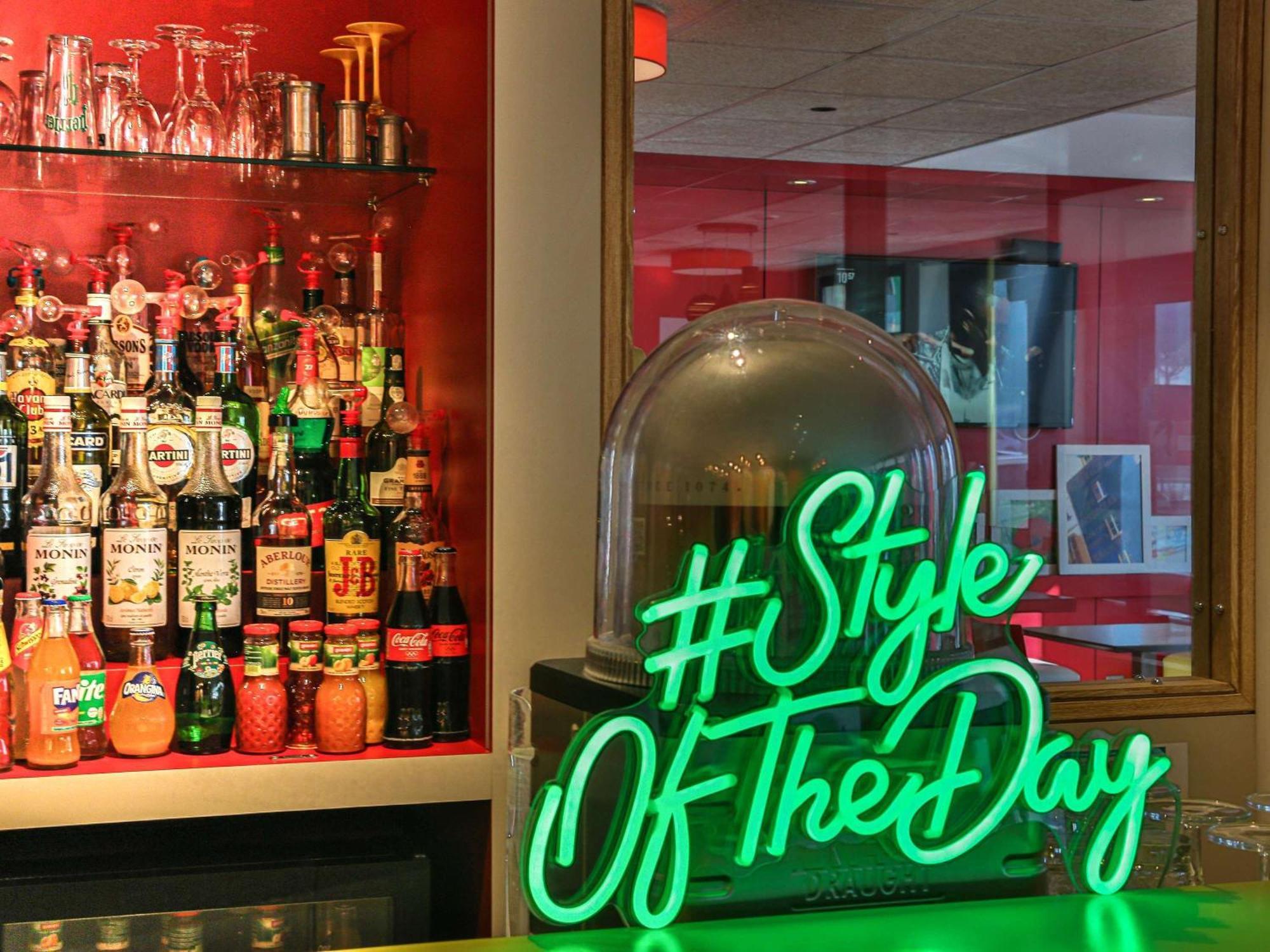 Hotel Ibis Styles Honfleur Centre Historique Exterior foto